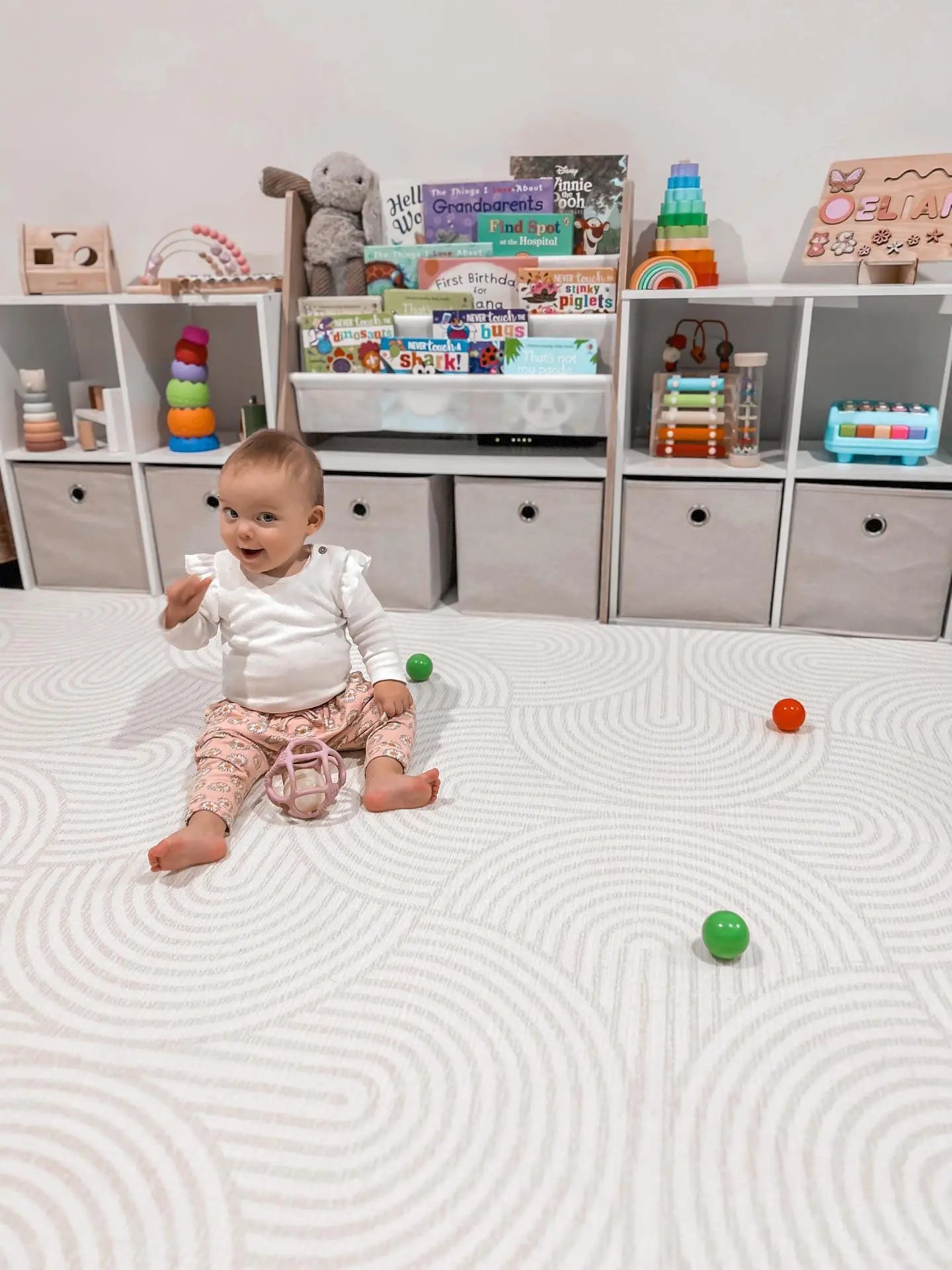 Archie / The Streets - Grey - Playmat - Large Grace & Maggie